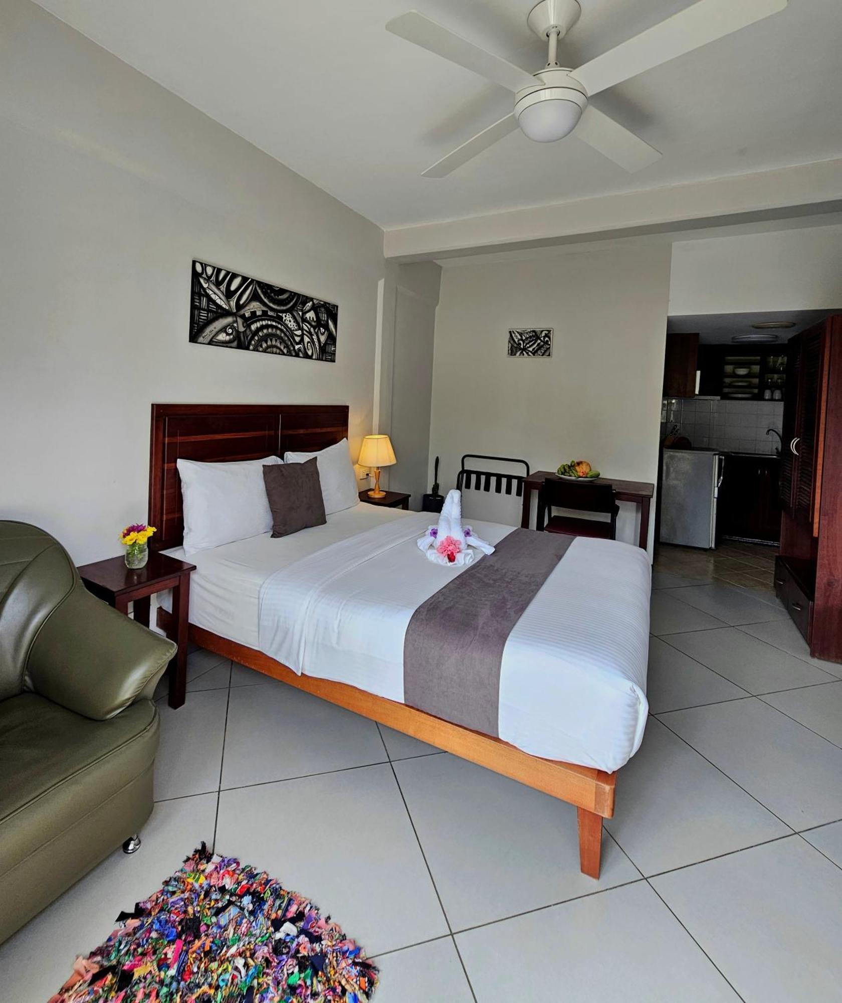 Sanalae Apartments Honiara Eksteriør bilde